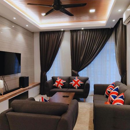 Sea Lion Kuala Selangor Semi-Detached Homestay Exterior photo